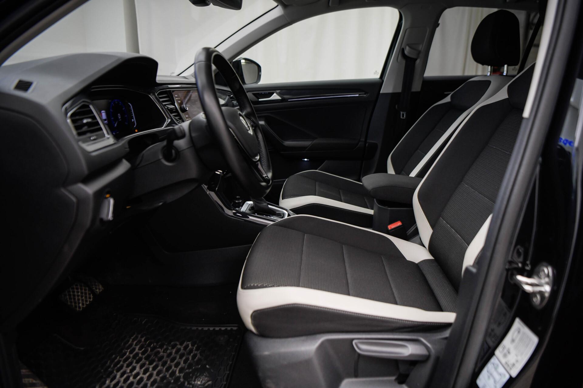 VOLKSWAGEN T-Roc 2019