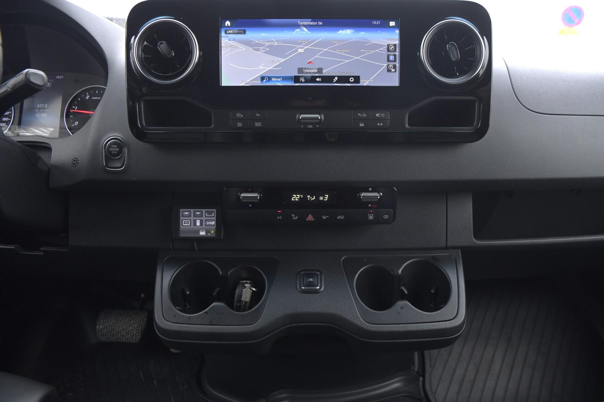 MERCEDES-BENZ Sprinter 2023