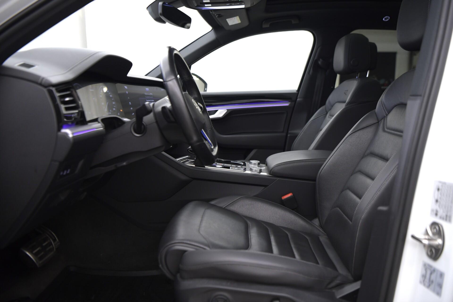 VOLKSWAGEN Touareg 2021