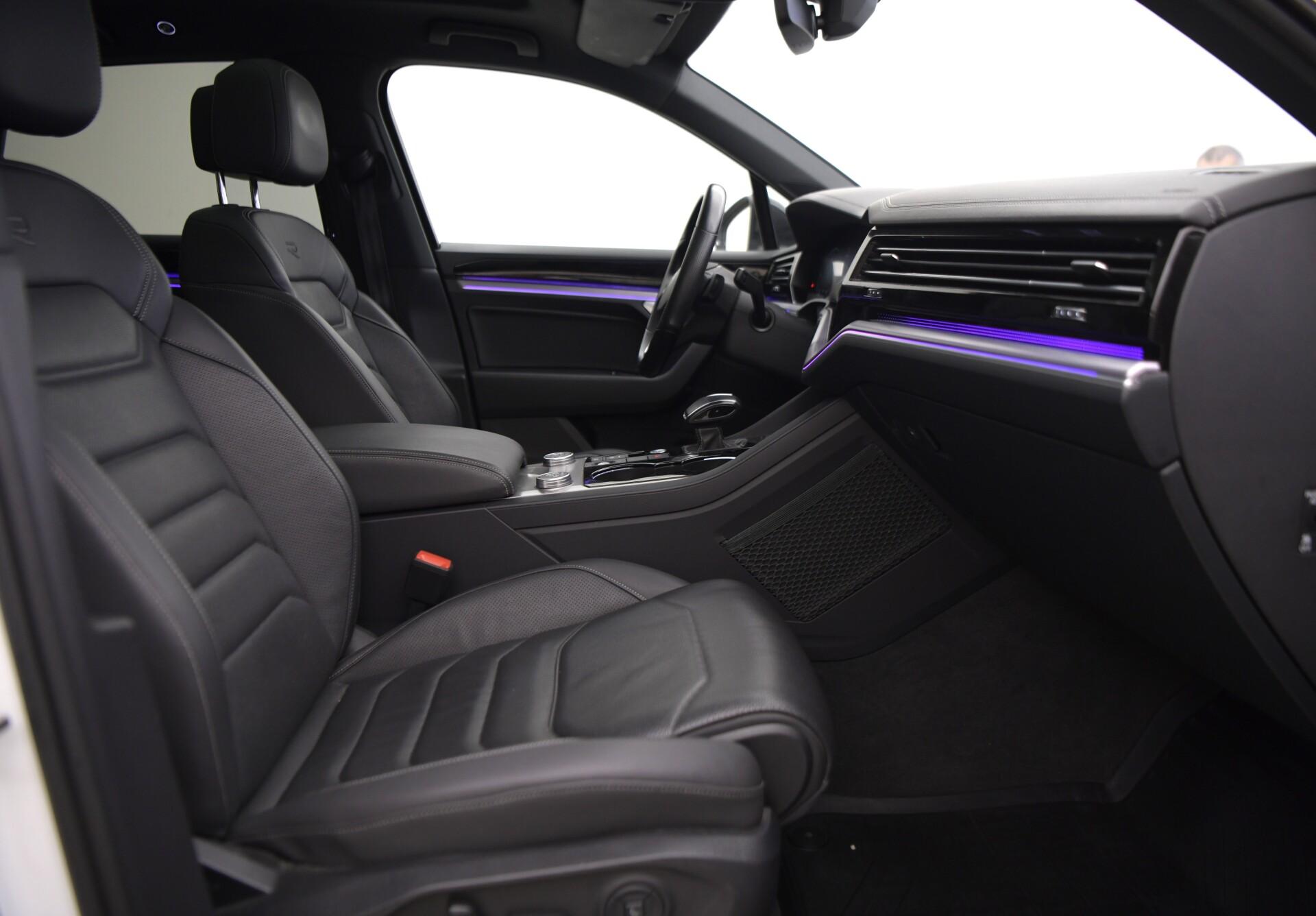 VOLKSWAGEN Touareg 2021