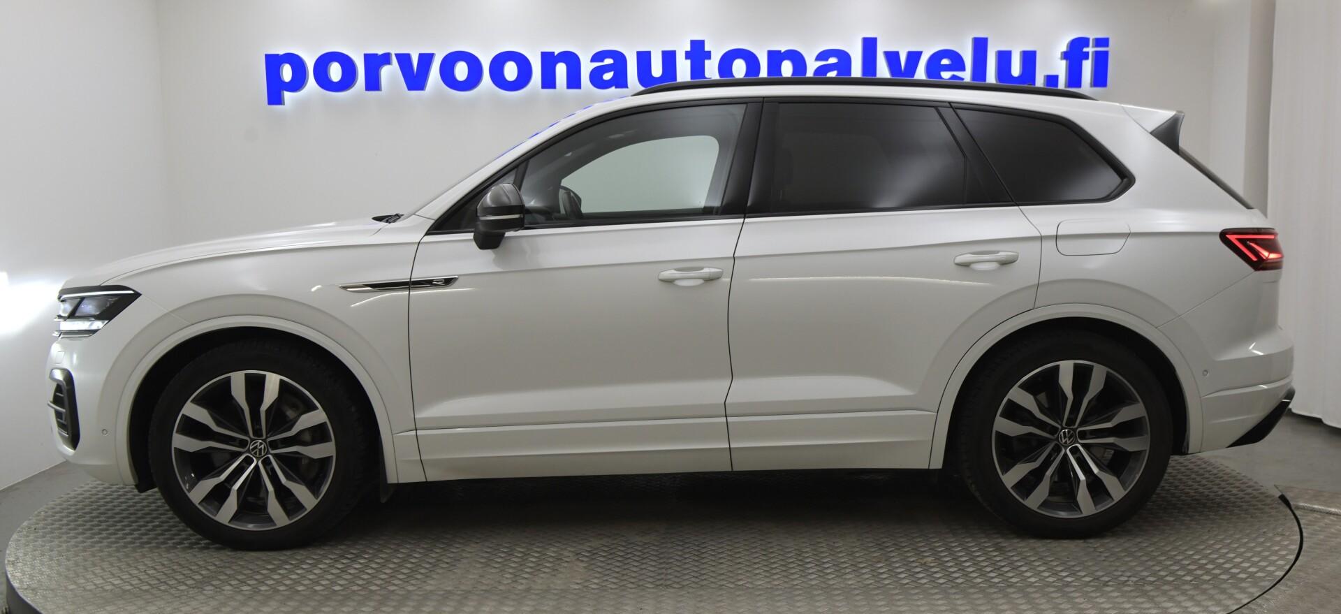 VOLKSWAGEN Touareg 2021