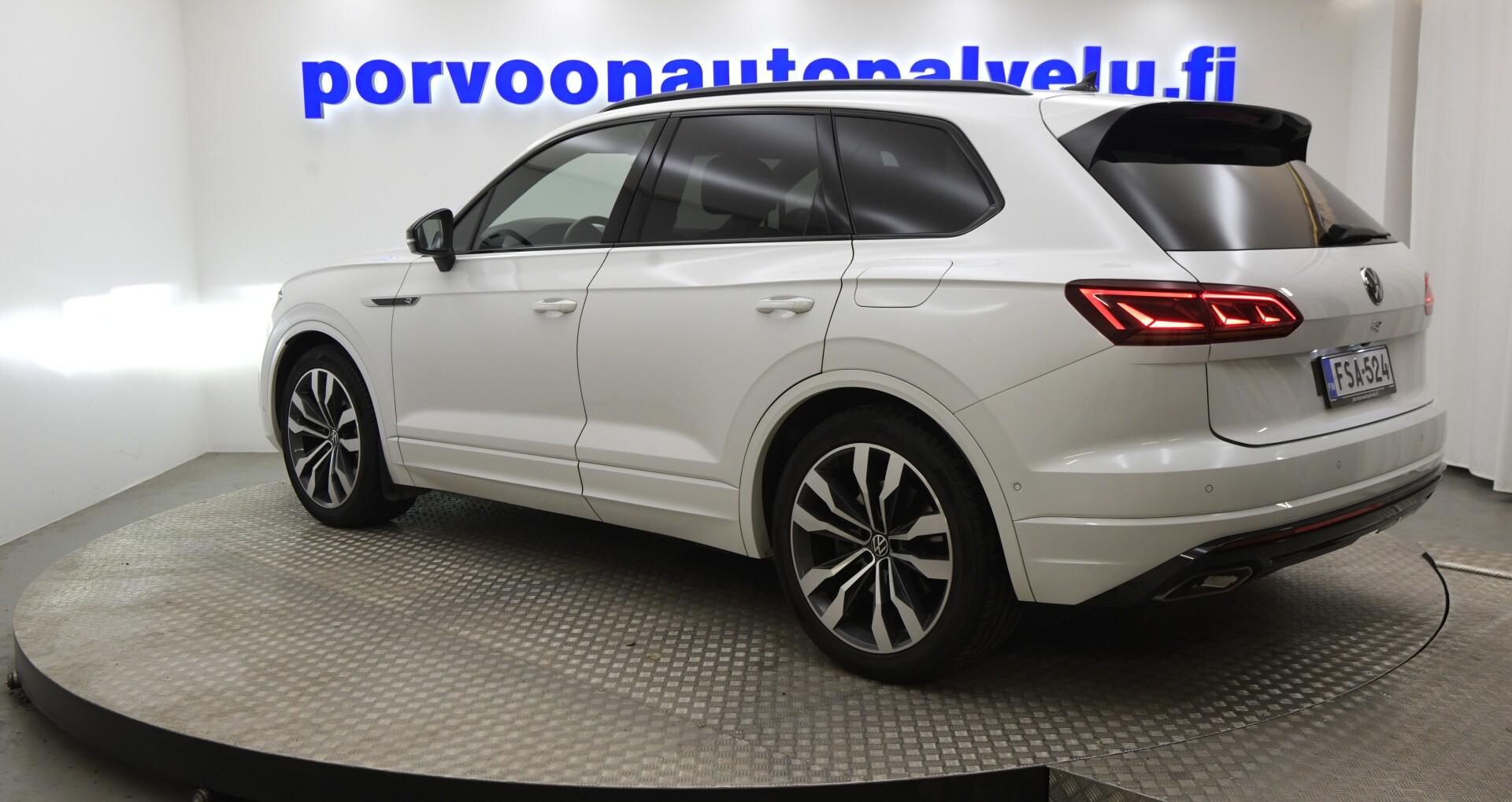 VOLKSWAGEN Touareg 2021