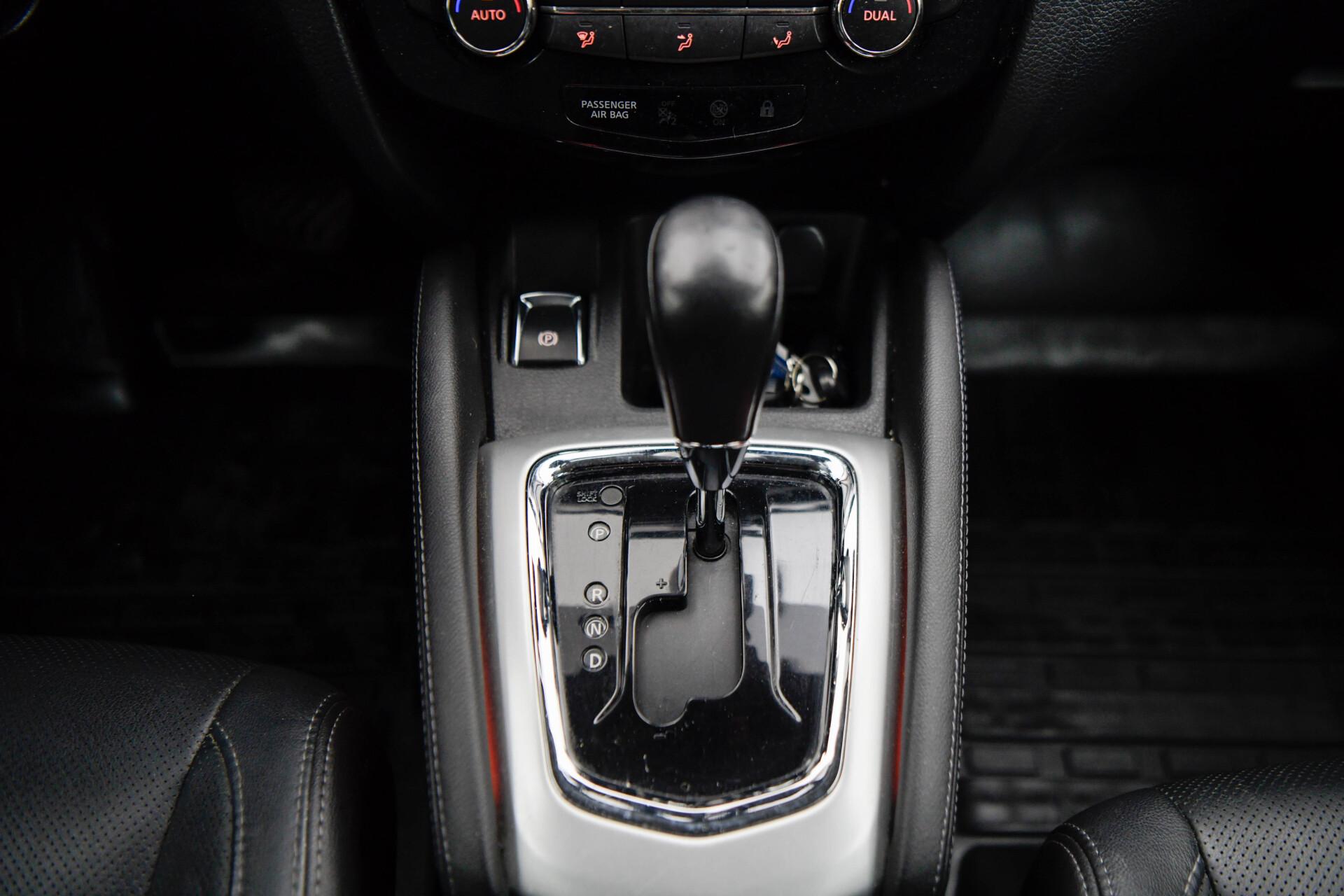 NISSAN Qashqai 2016