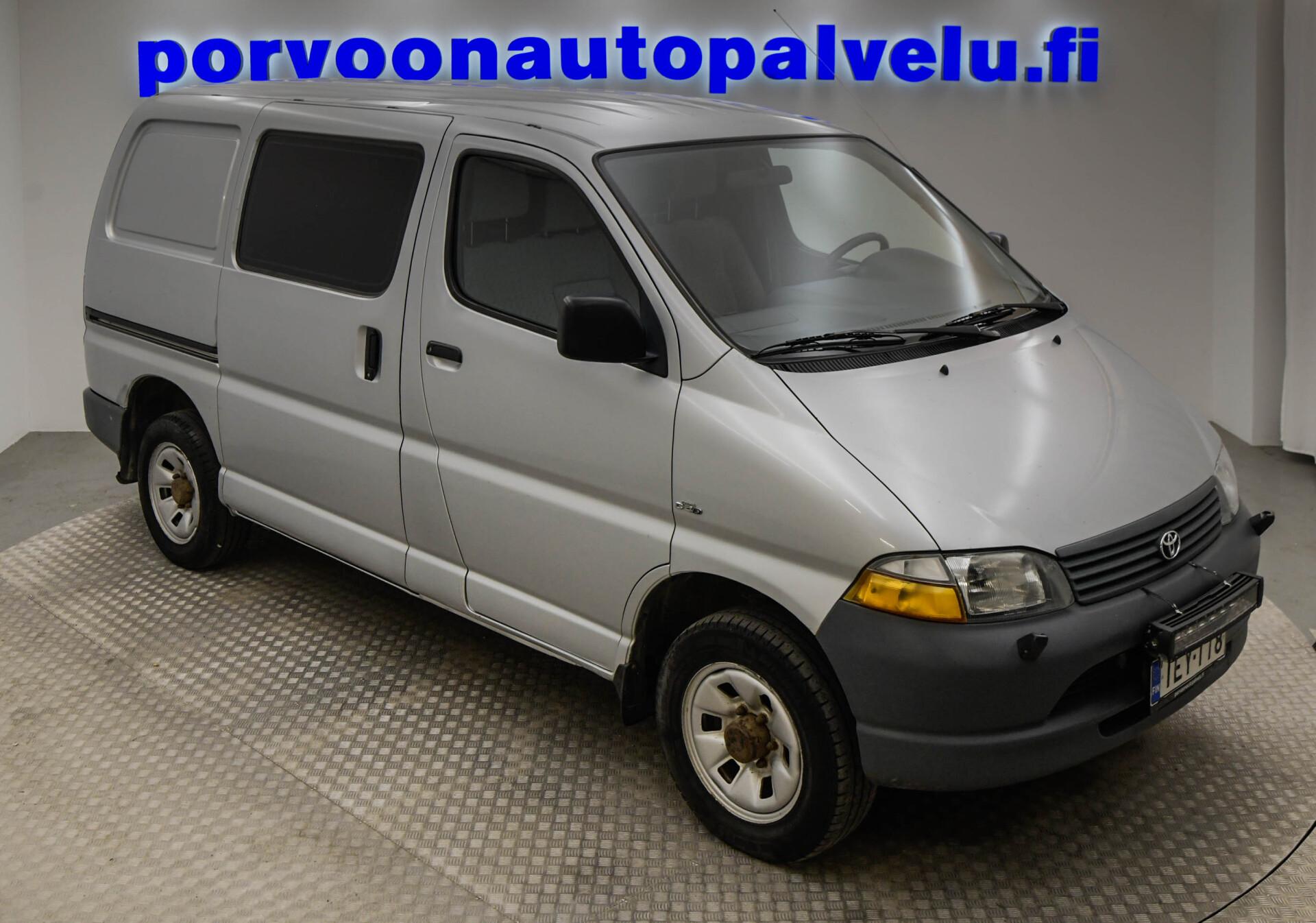 TOYOTA Hiace 2006