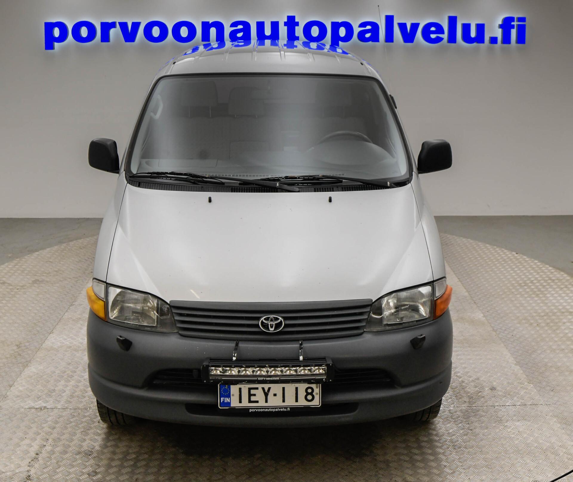 TOYOTA Hiace 2006