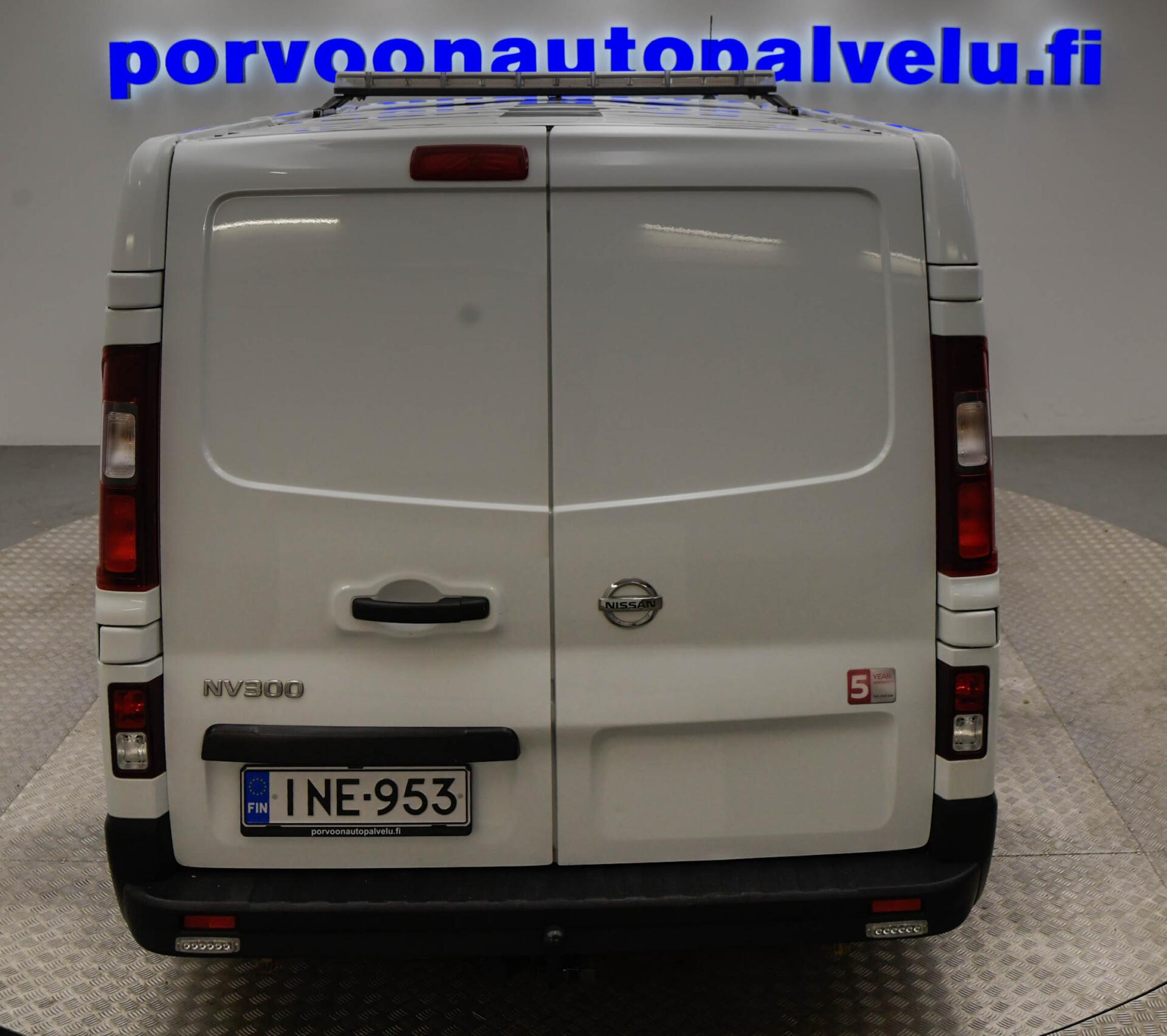 NISSAN NV300 2017
