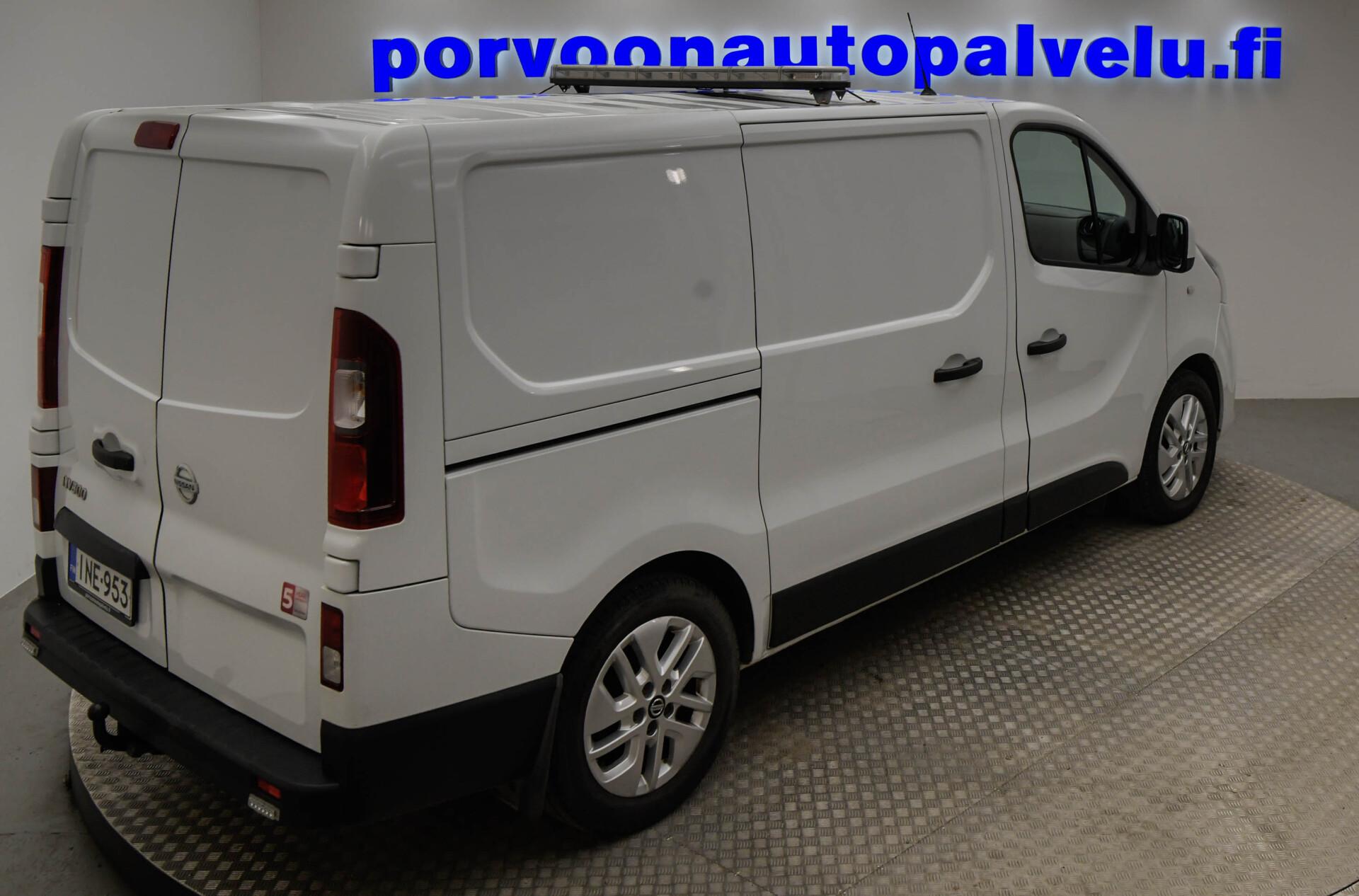 NISSAN NV300 2017