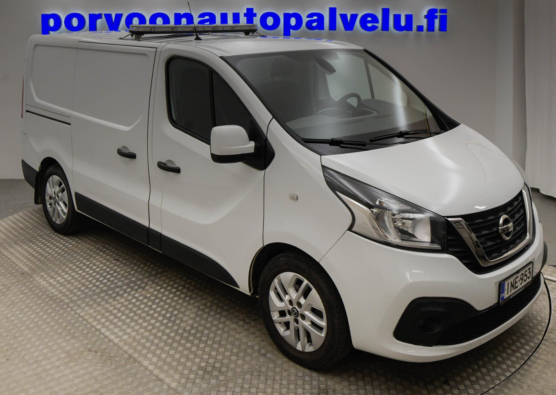 NISSAN NV300 2017