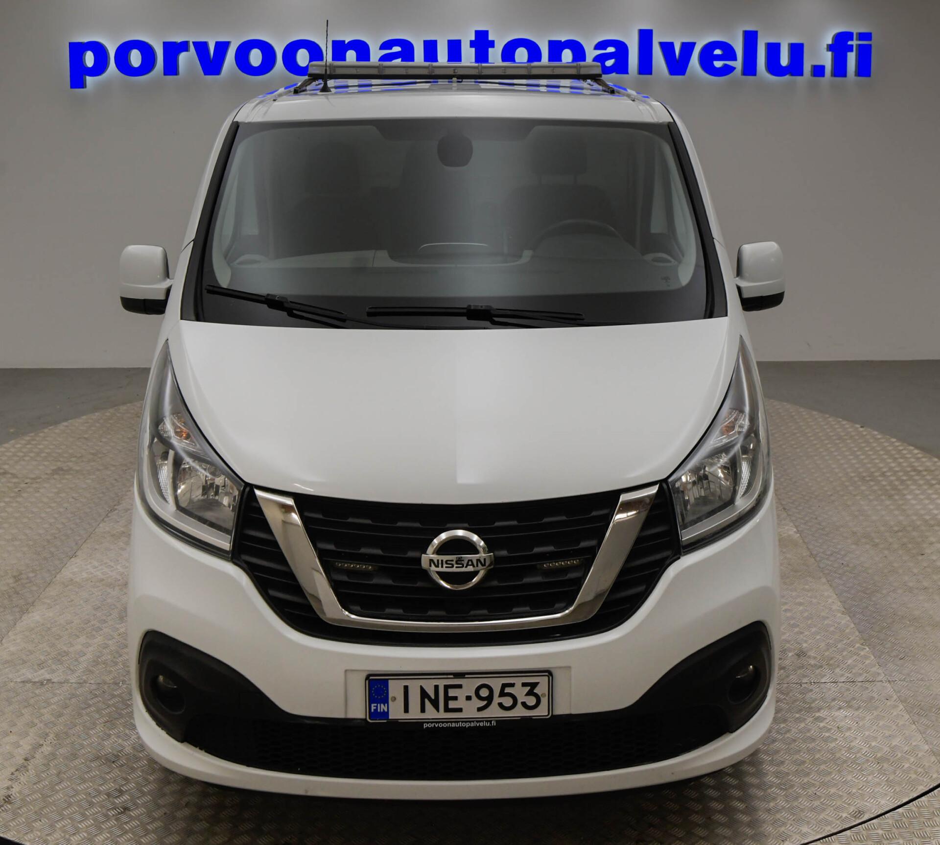 NISSAN NV300 2017