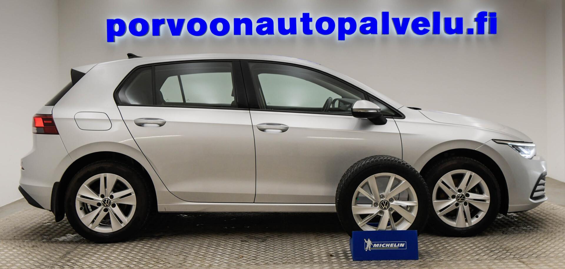 VOLKSWAGEN Golf 2021