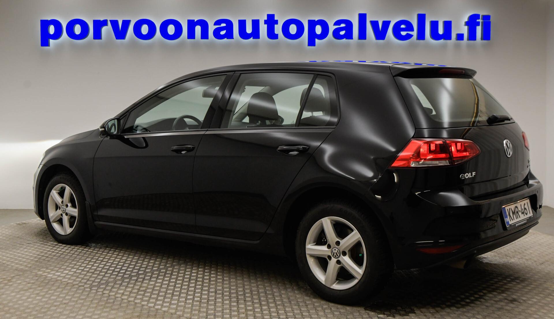 VOLKSWAGEN Golf 2014
