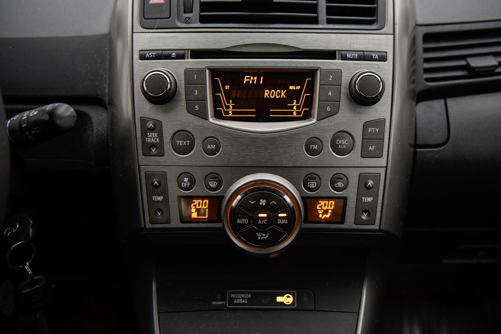 TOYOTA Verso 2010