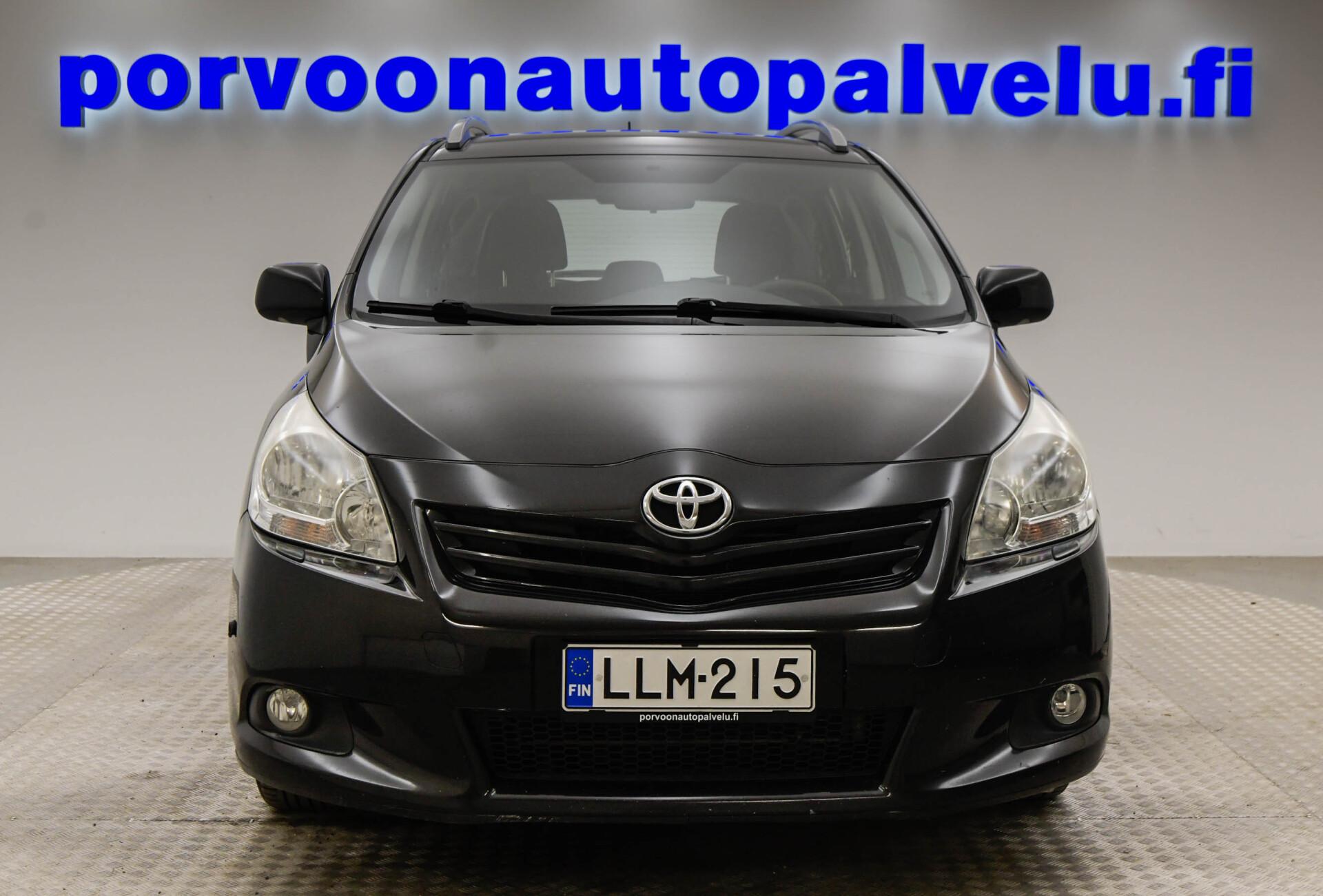 TOYOTA Verso 2010