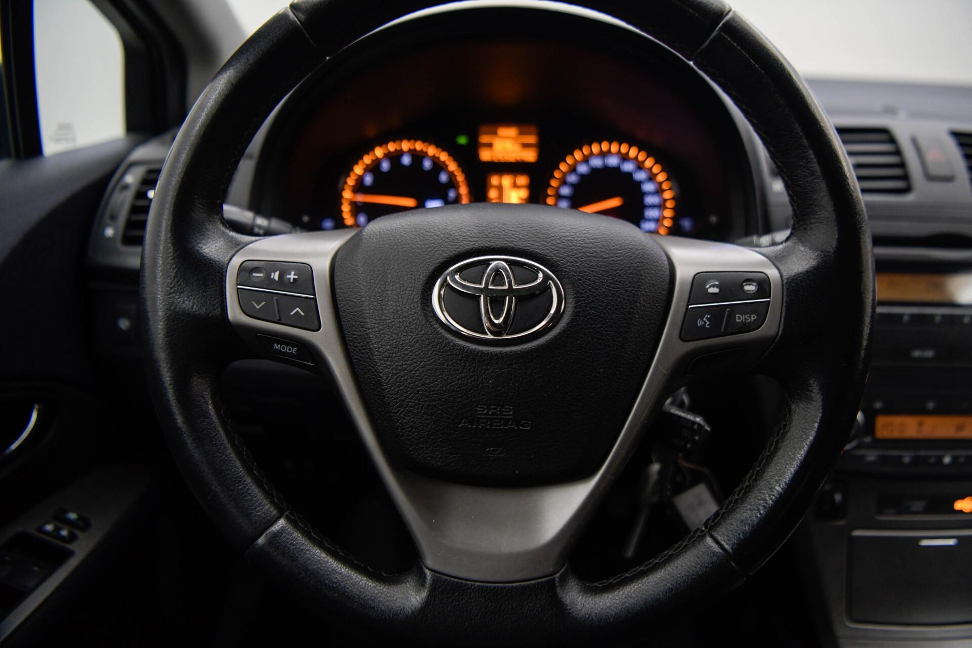 TOYOTA Avensis 2009
