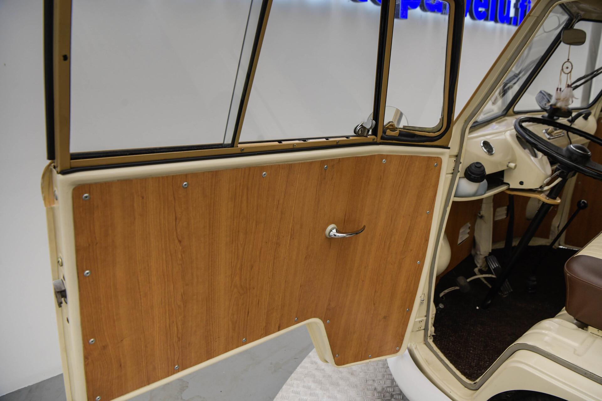 VOLKSWAGEN Kleinbus 1967