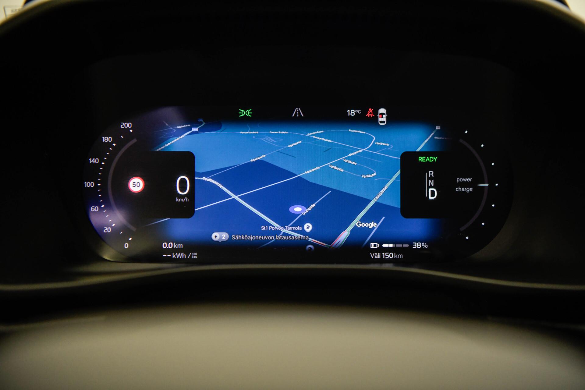 VOLVO XC40 2024
