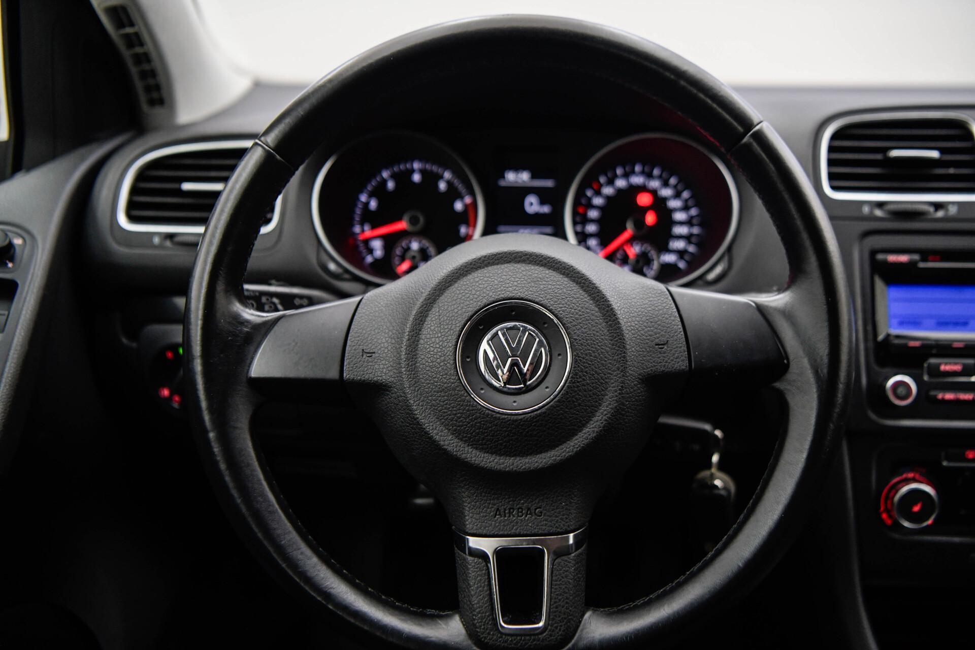 VOLKSWAGEN Golf 2010