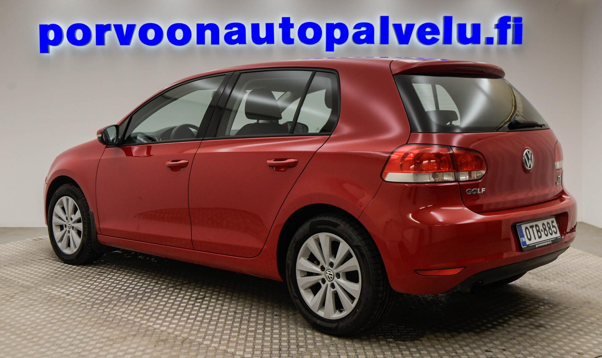 VOLKSWAGEN Golf 2010