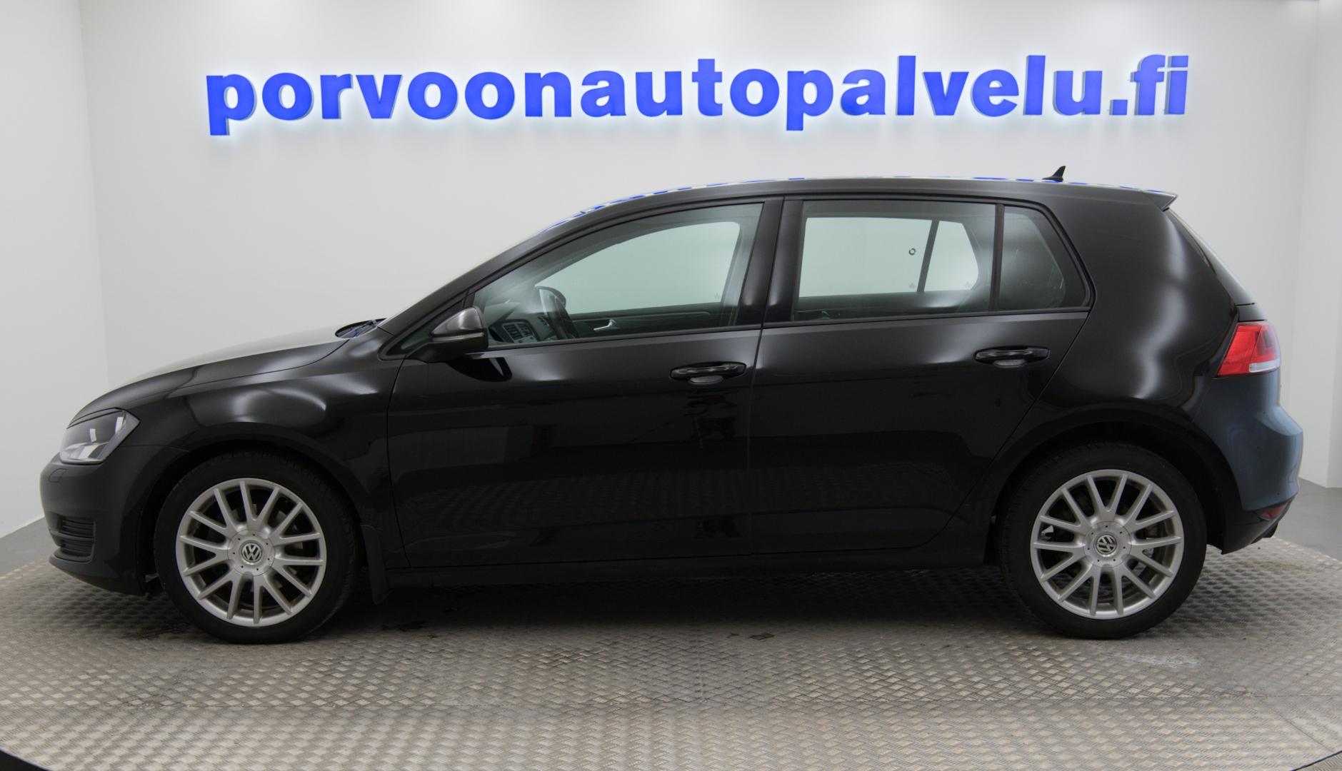 VOLKSWAGEN Golf 2013