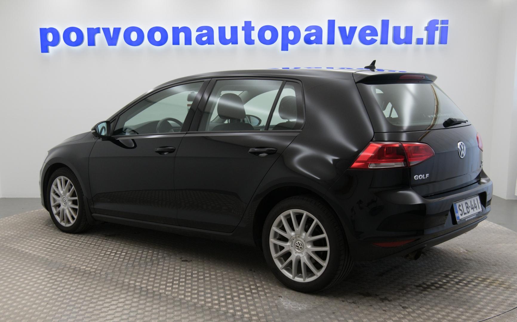 VOLKSWAGEN Golf 2013