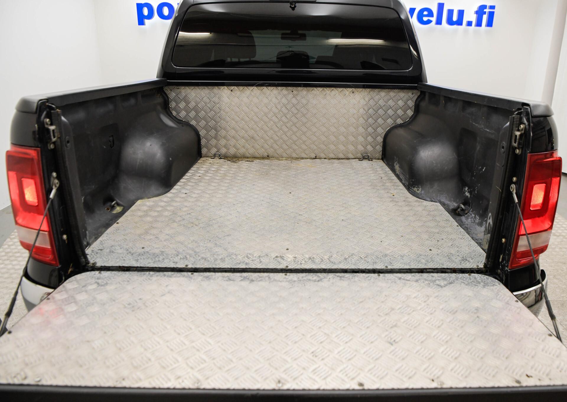 VOLKSWAGEN Amarok 2014