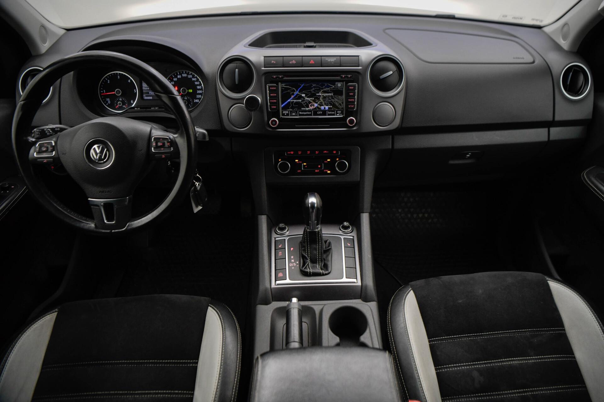 VOLKSWAGEN Amarok 2014