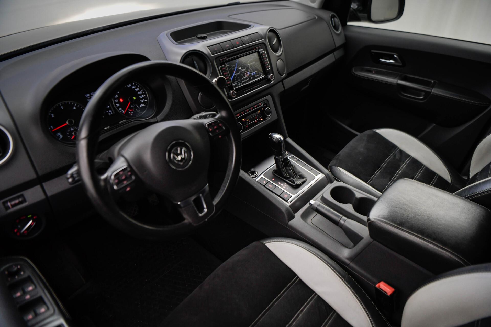 VOLKSWAGEN Amarok 2014