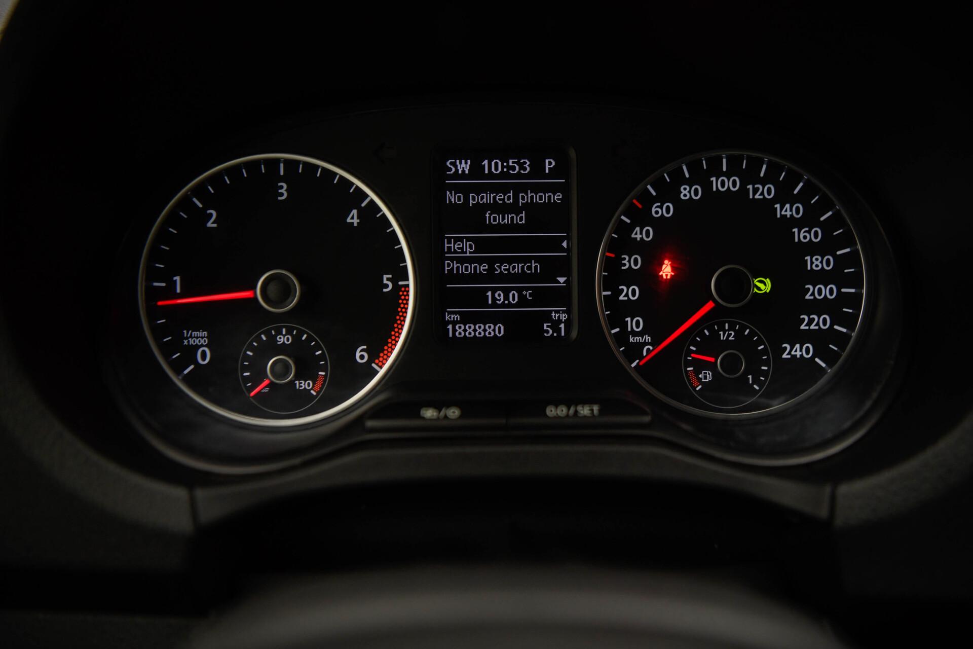 VOLKSWAGEN Amarok 2014