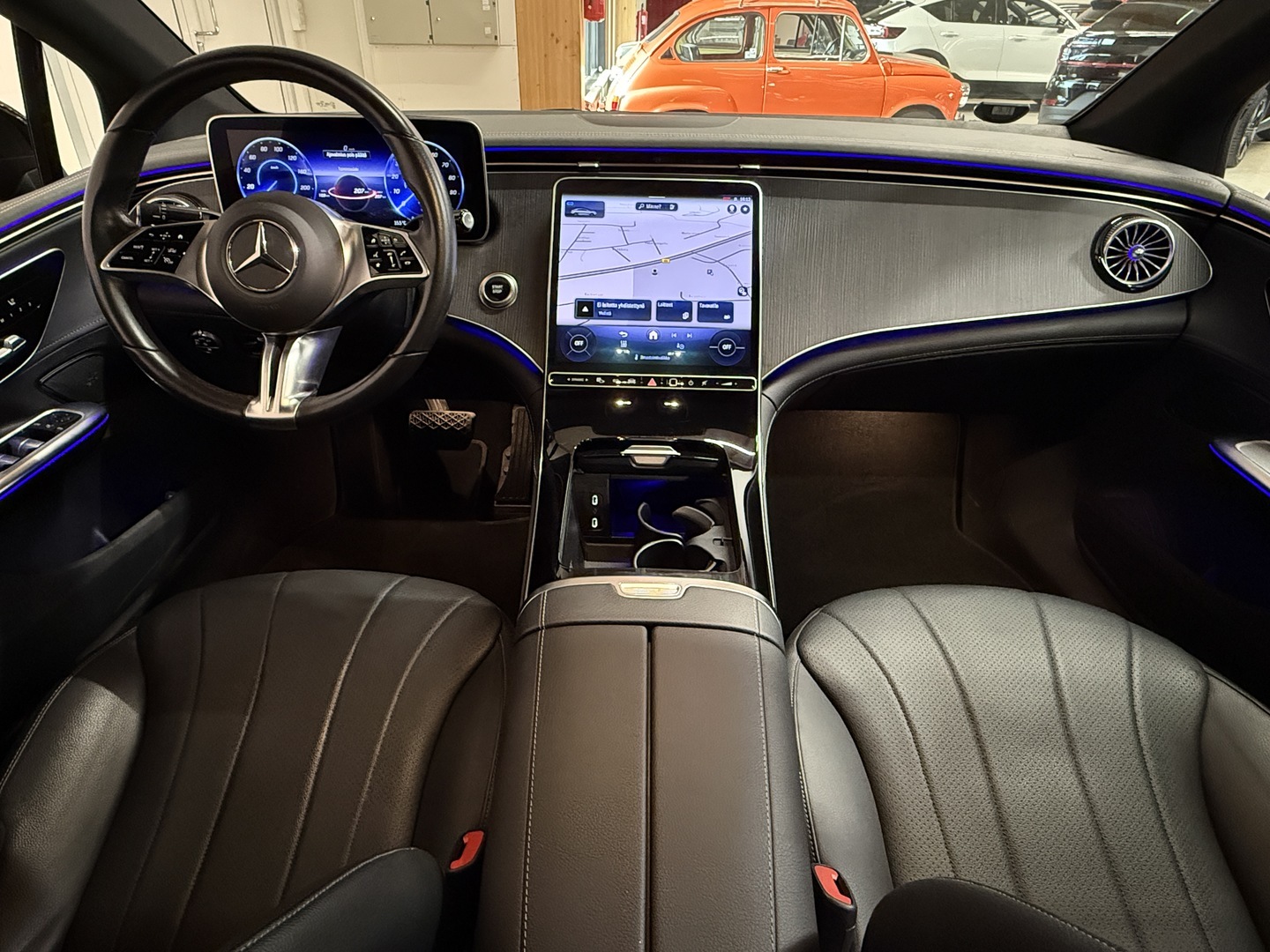 MERCEDES-BENZ EQE 2023