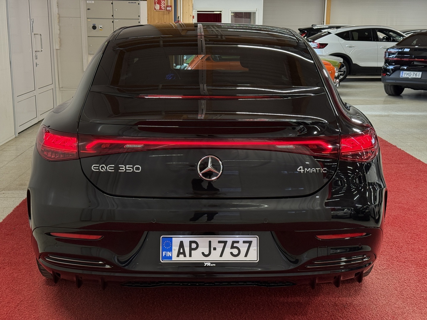 MERCEDES-BENZ EQE 2023