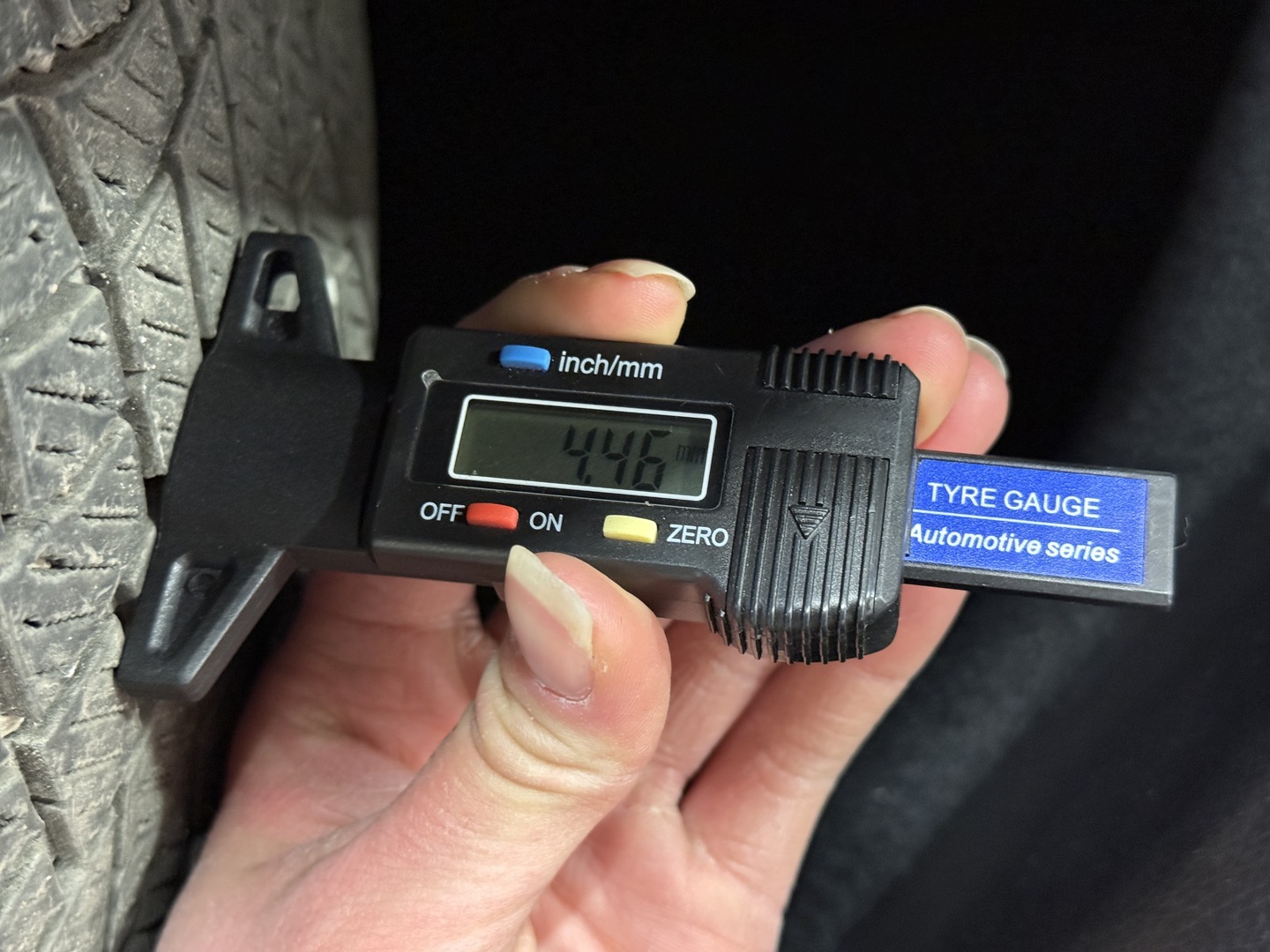 MERCEDES-BENZ EQE 2023