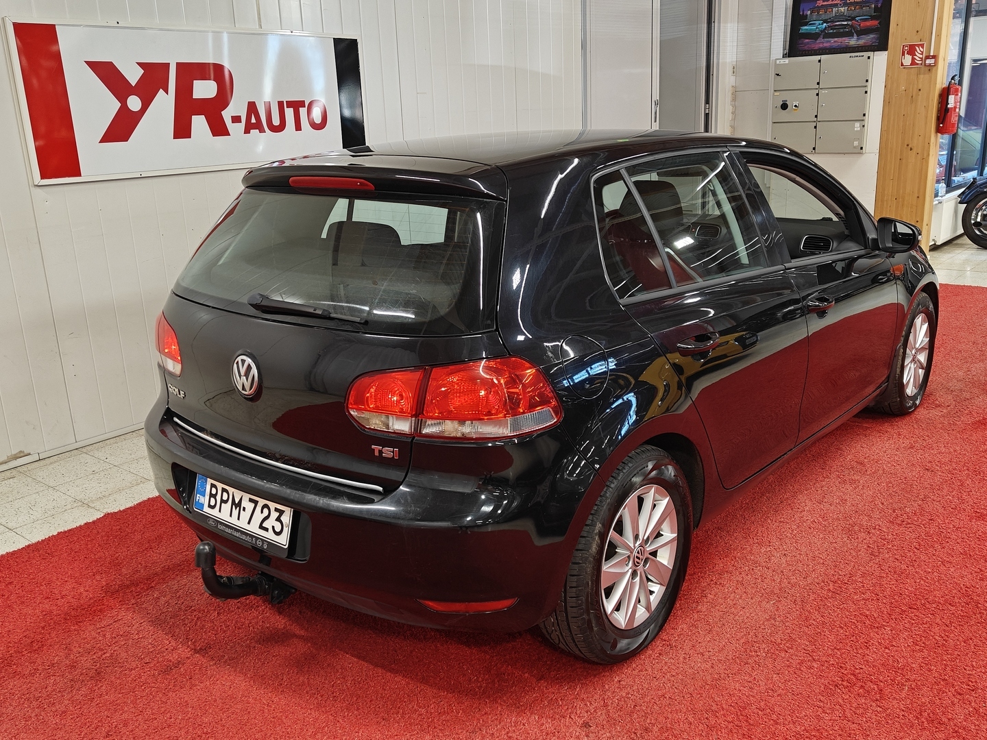 VOLKSWAGEN Golf 2012