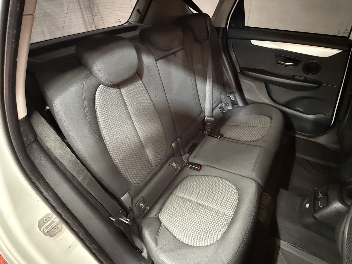 BMW 218 12