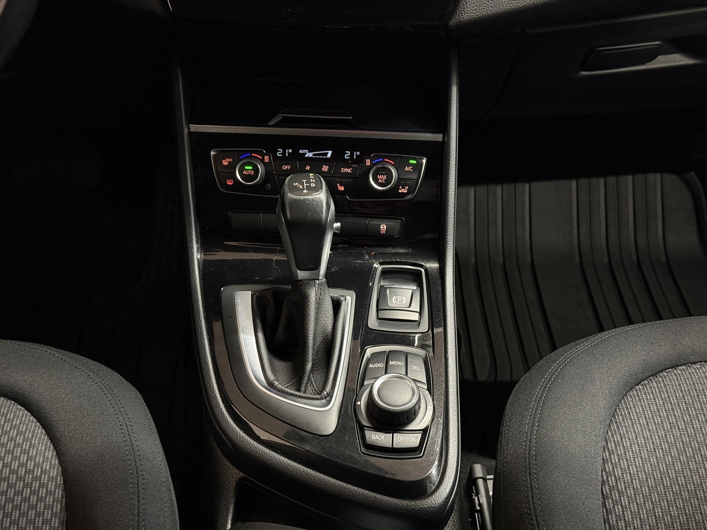 BMW 218 18
