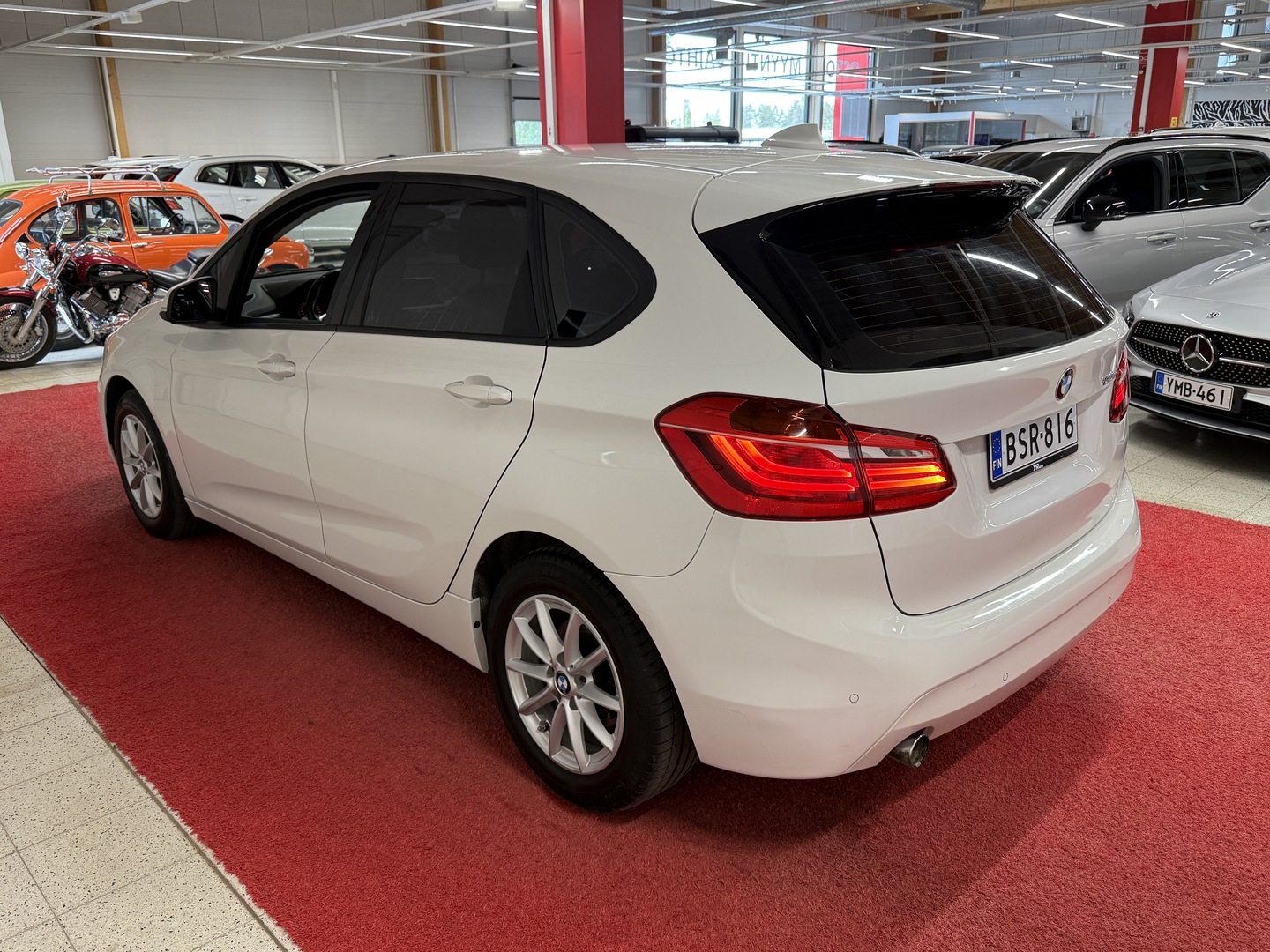 BMW 218 7