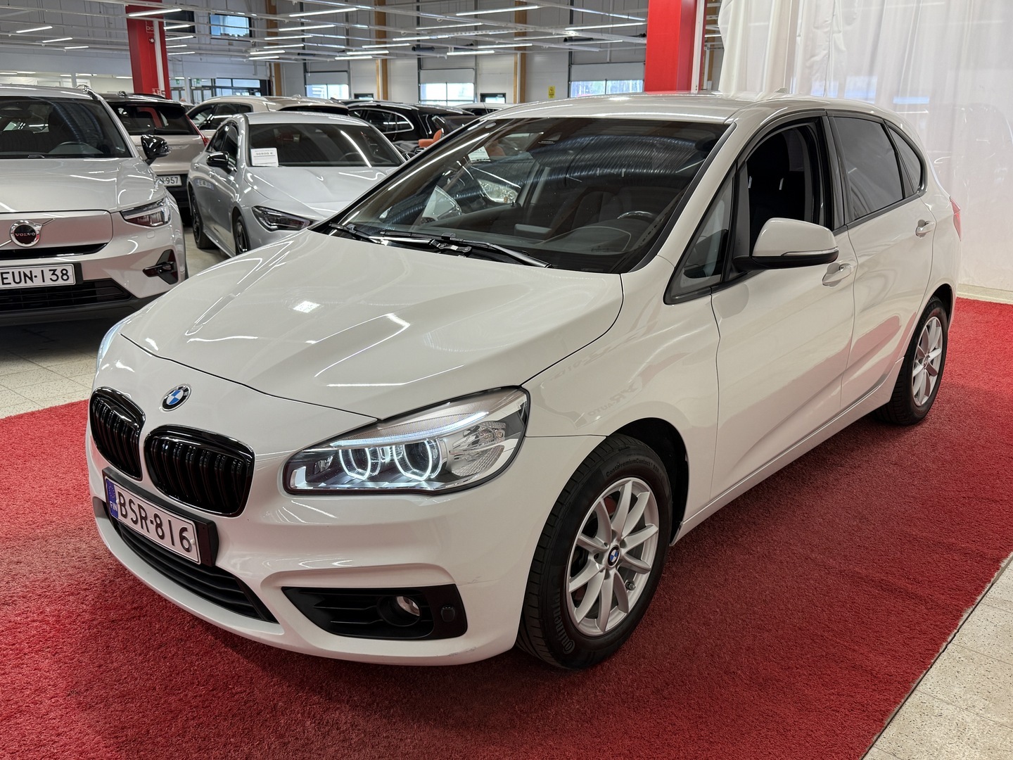 BMW 218 8