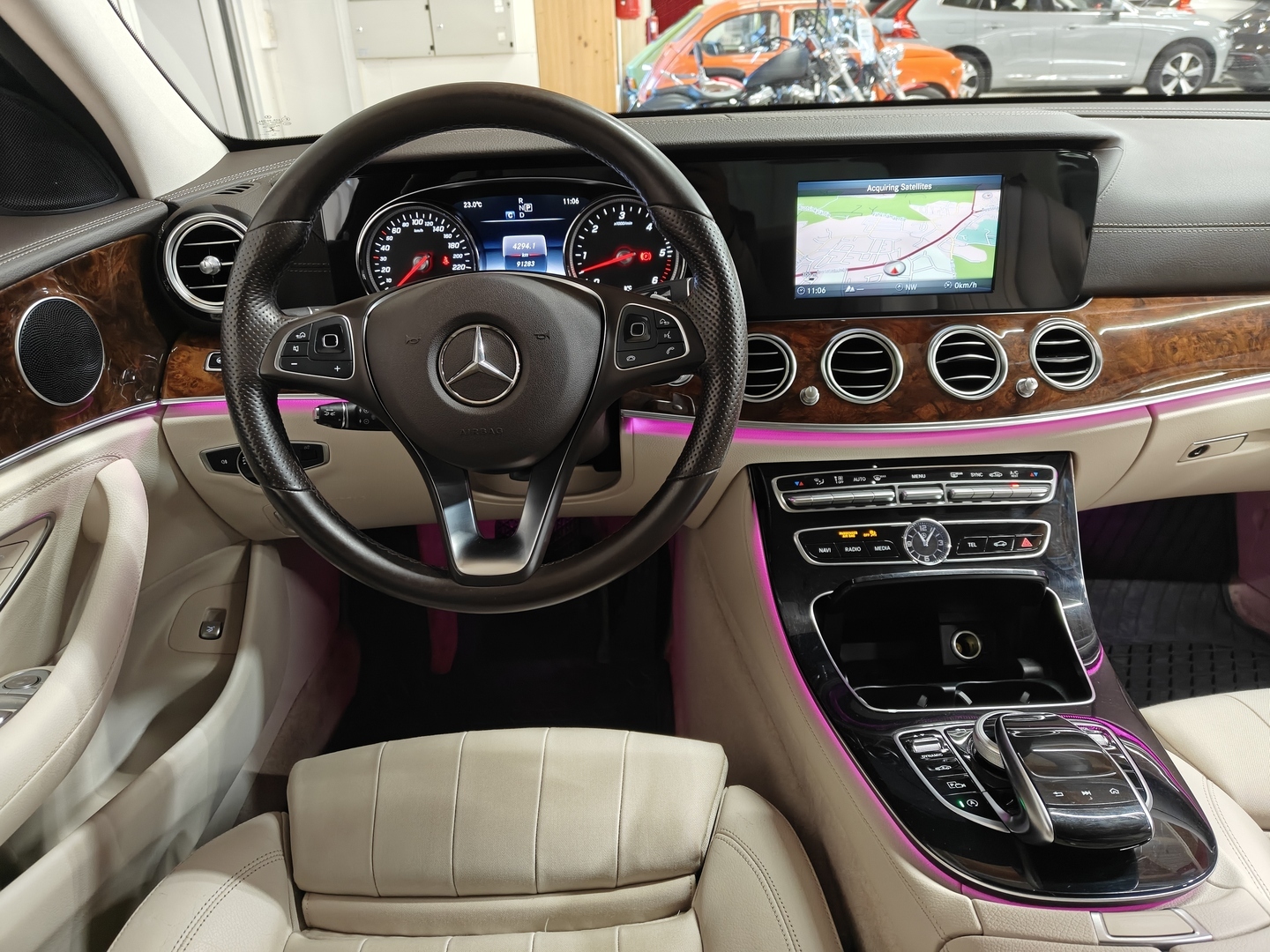 MERCEDES-BENZ E 17