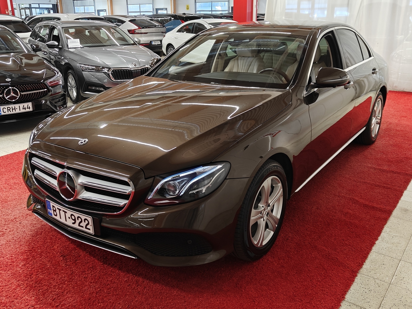 MERCEDES-BENZ E 7