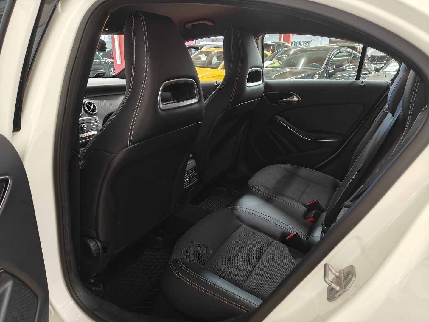 MERCEDES-BENZ A 2017