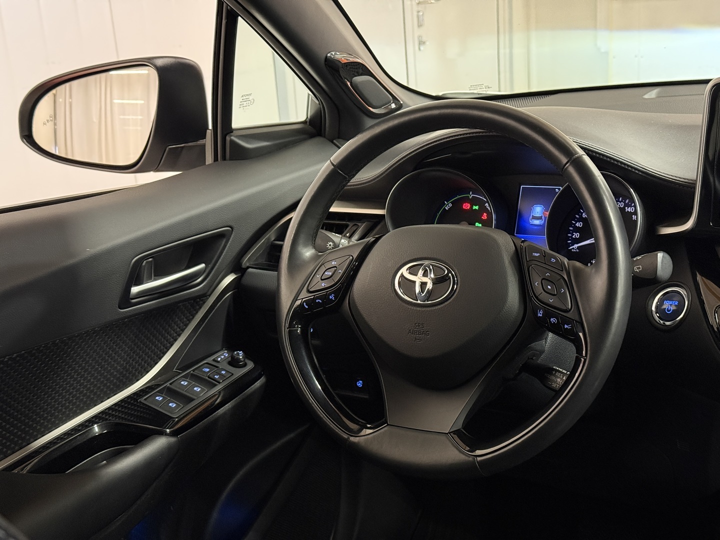 TOYOTA C-HR 2019