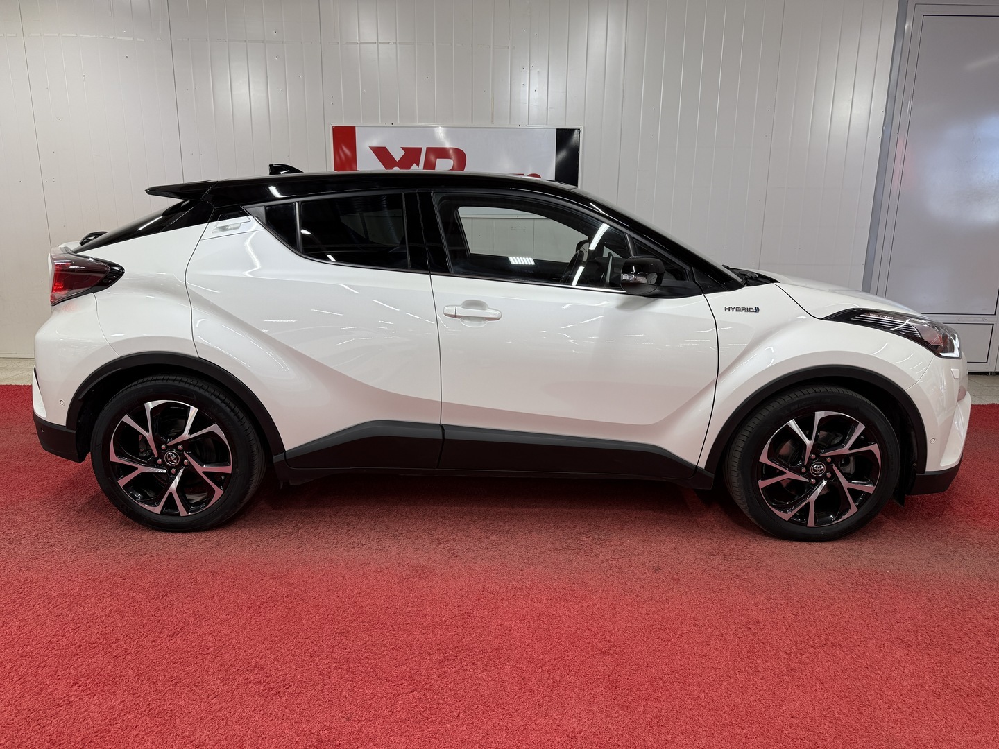 TOYOTA C-HR 2019