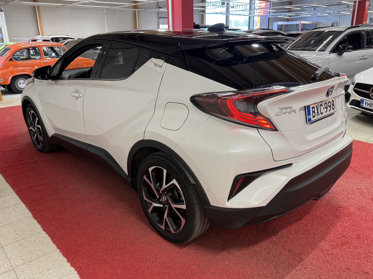TOYOTA C-HR 2019