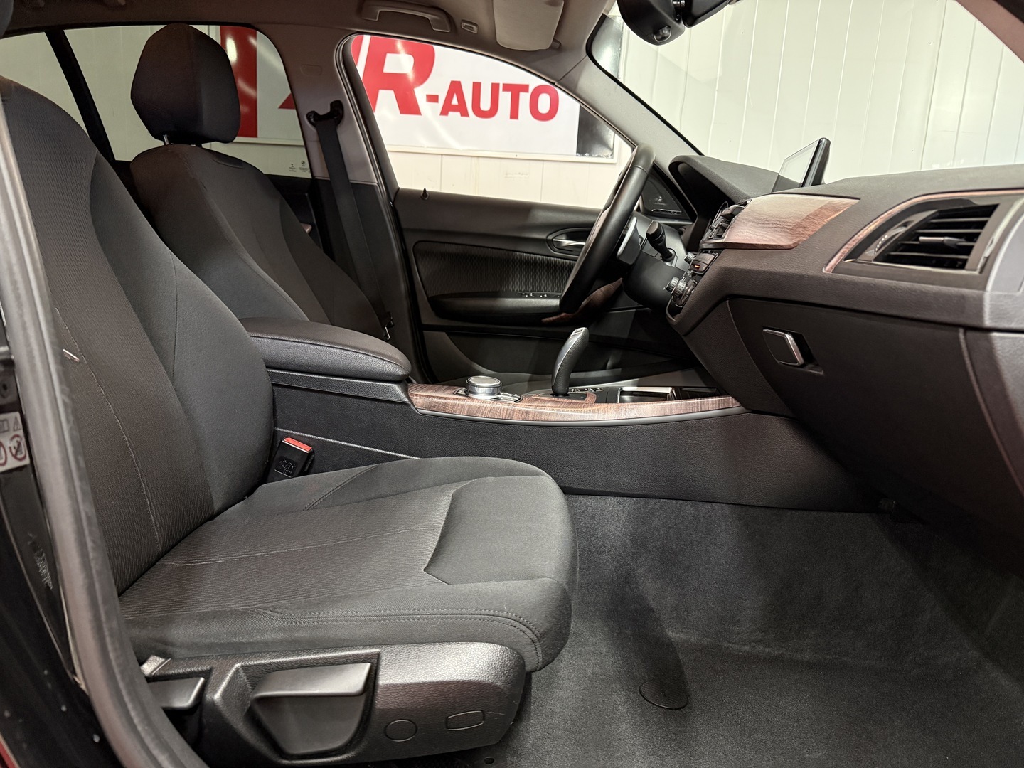 BMW 118 2017