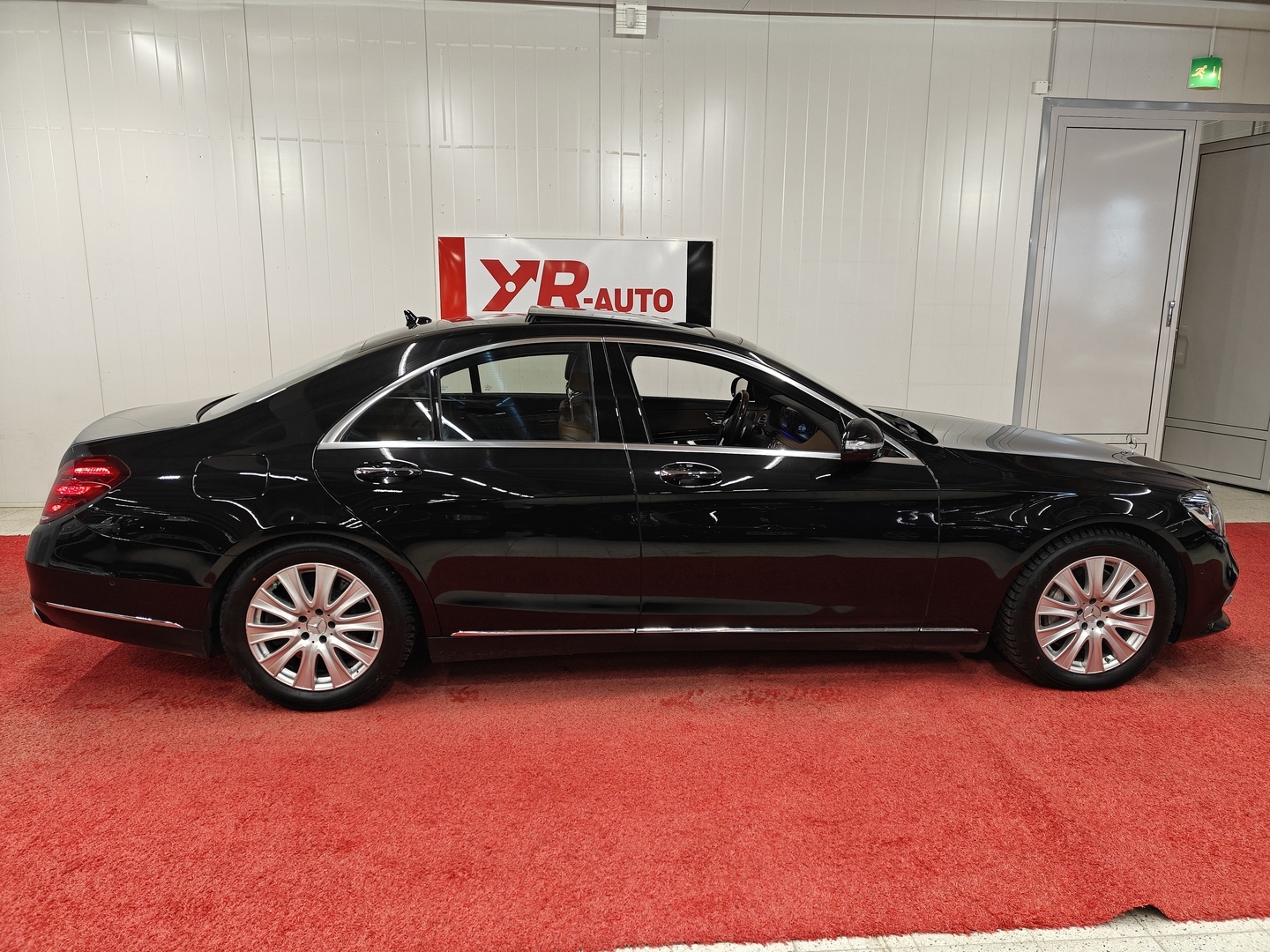 MERCEDES-BENZ S 2019