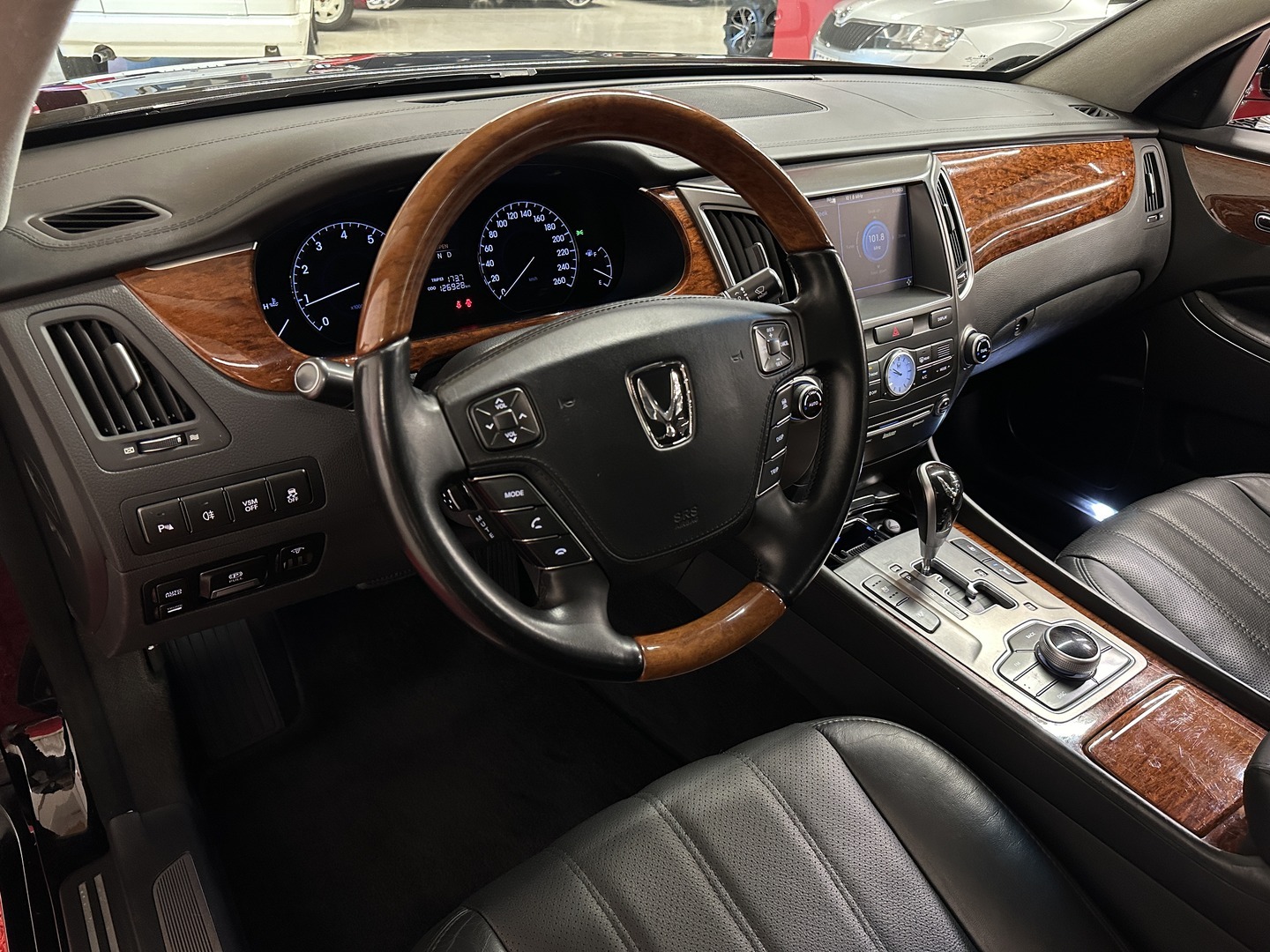 HYUNDAI Equus 2012
