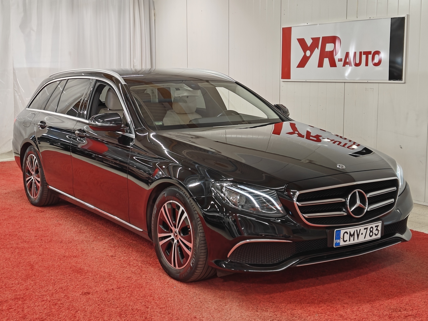 MERCEDES-BENZ E 2019