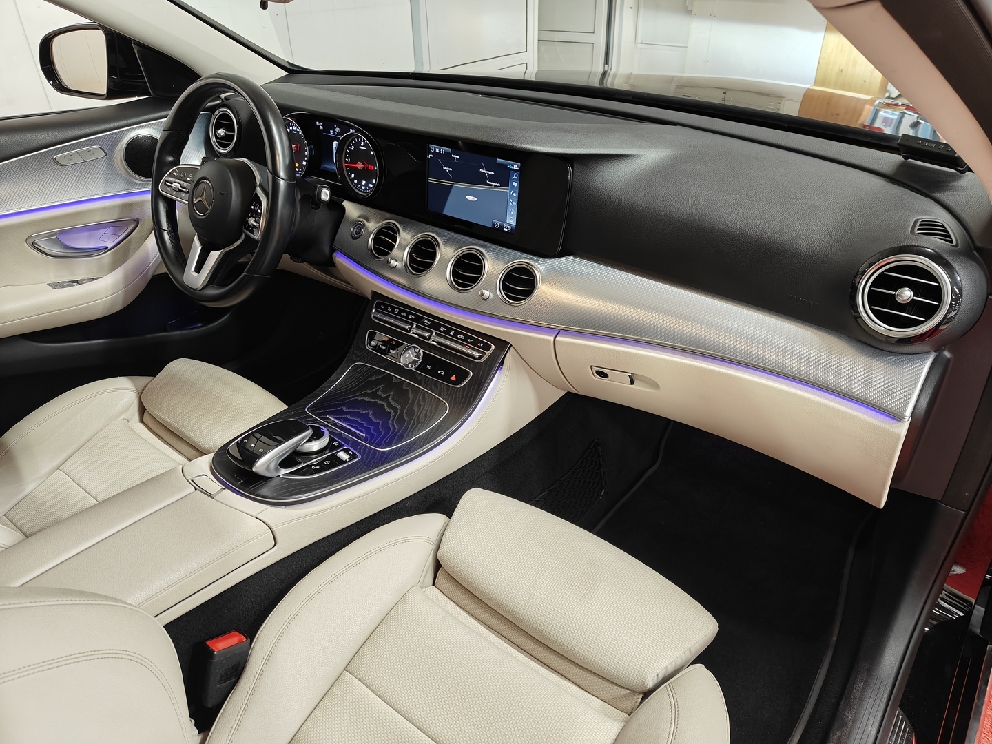 MERCEDES-BENZ E 2019