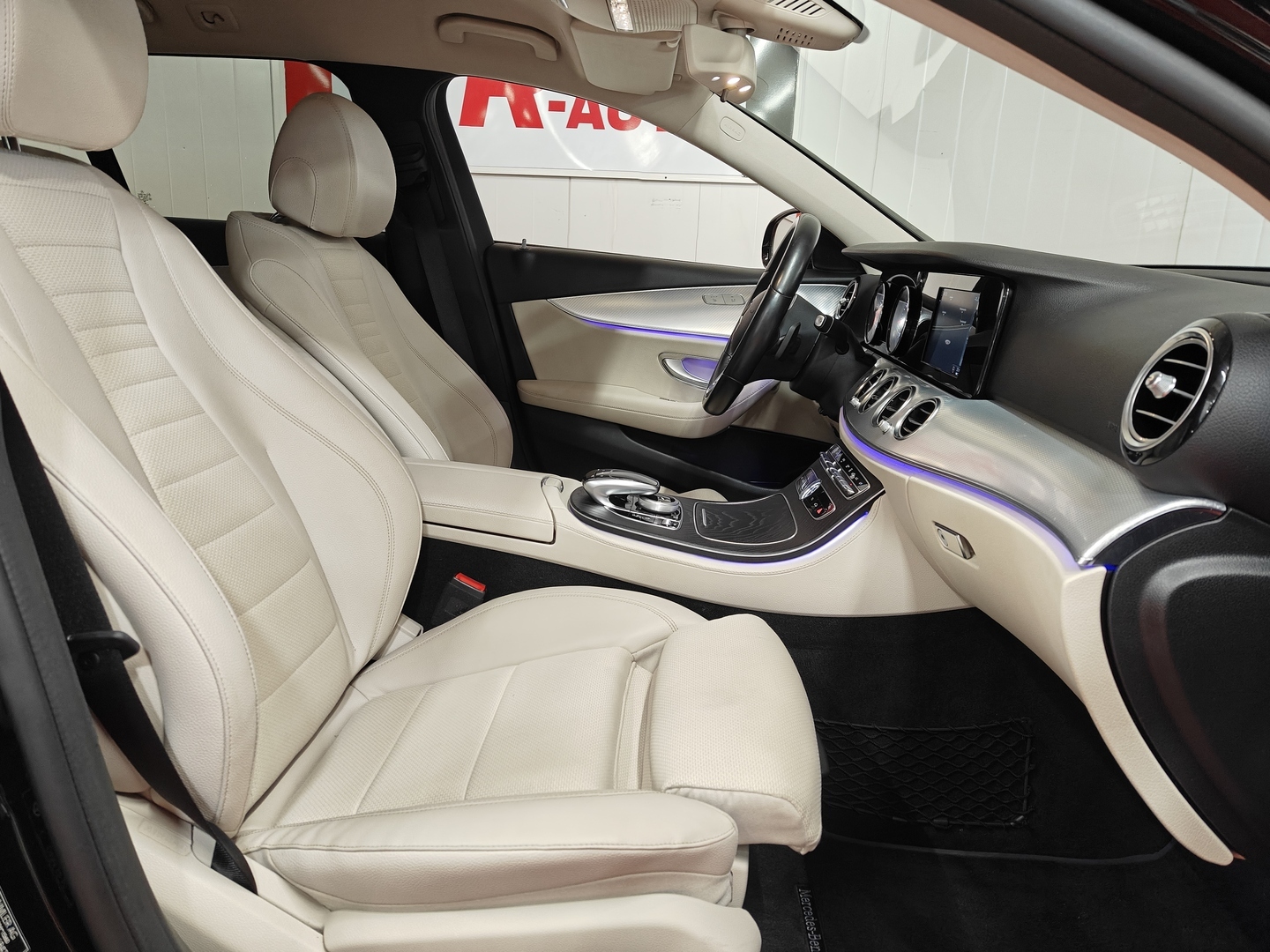 MERCEDES-BENZ E 2019