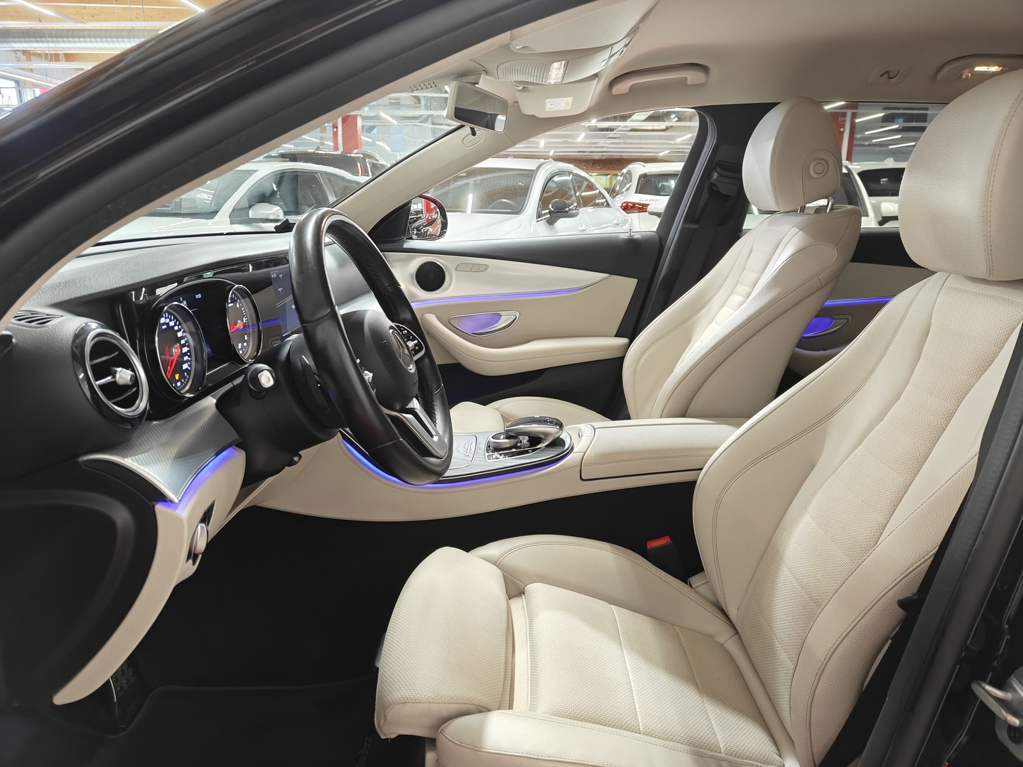 MERCEDES-BENZ E 2019
