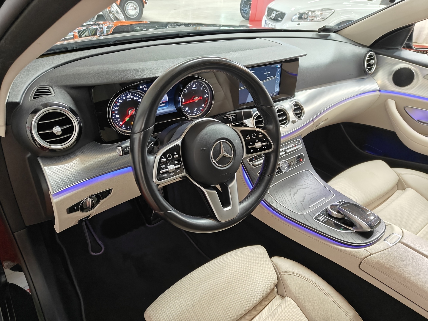 MERCEDES-BENZ E 2019